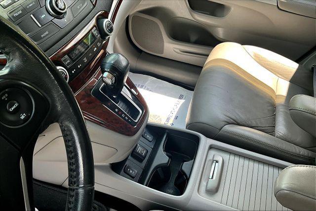 Photo of 2012 Gray Honda CR-V