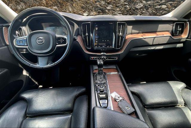 Photo of 2019 White Volvo XC60