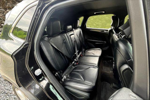 Photo of 2015 Tuxedo Black Metallic Lincoln MKC