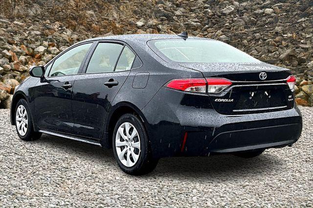 Photo of 2025 Black Toyota Corolla