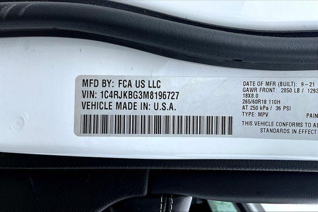 Photo of 2021 Bright White Clearcoat Jeep Grand Cherokee L