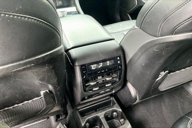 Photo of 2021 Bright White Clearcoat Jeep Grand Cherokee L