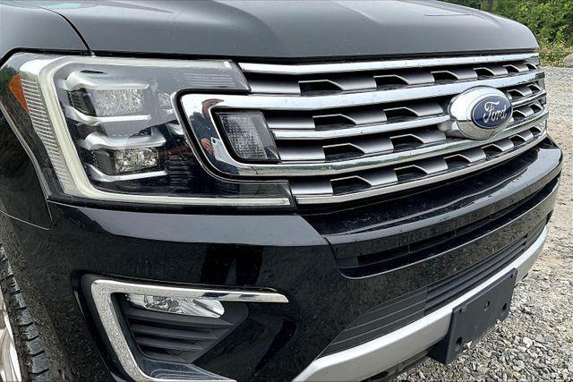 Photo of 2018 Shadow Black Ford Expedition
