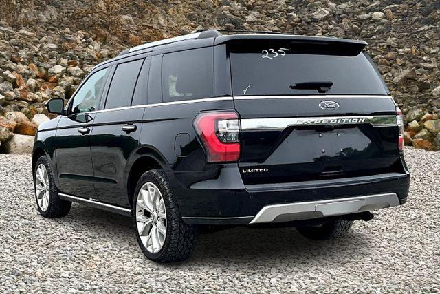 Photo of 2018 Shadow Black Ford Expedition