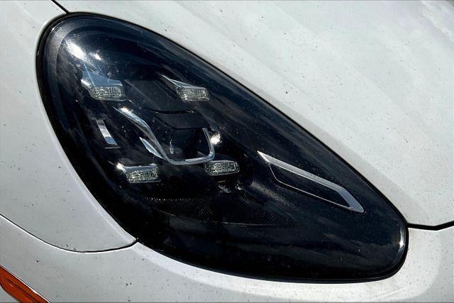 Photo of 2018 White Porsche Cayenne
