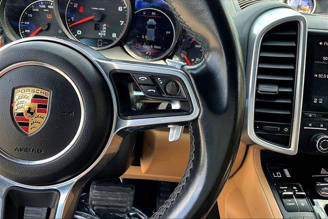 Photo of 2018 White Porsche Cayenne