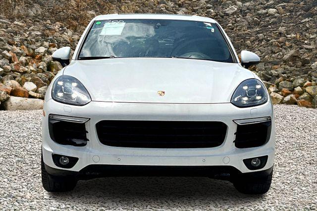 Photo of 2018 White Porsche Cayenne