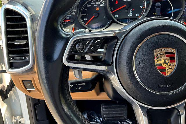 Photo of 2018 White Porsche Cayenne