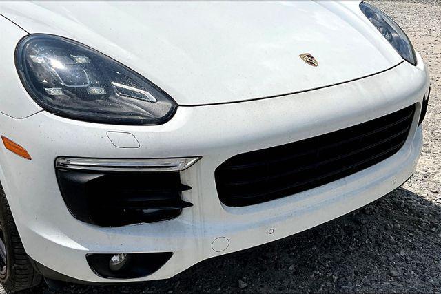 Photo of 2018 White Porsche Cayenne