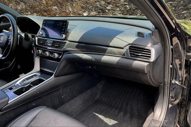 Photo of 2022 Crystal Black Pearl Honda Accord Hybrid