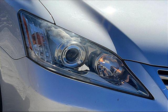 Photo of 2011 Silver Lexus ES 350