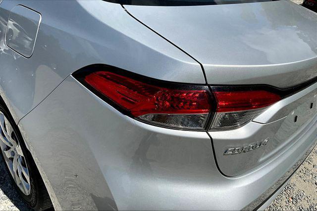 Photo of 2021 Classic Silver Metallic Toyota Corolla