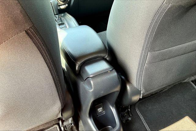 Photo of 2018 Modern Steel Metallic Honda HR-V