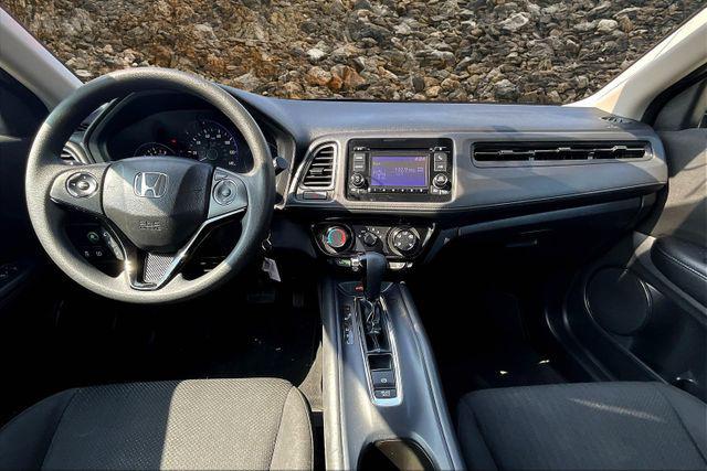 Photo of 2018 Modern Steel Metallic Honda HR-V