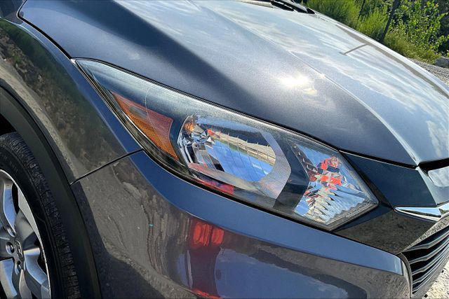 Photo of 2018 Modern Steel Metallic Honda HR-V
