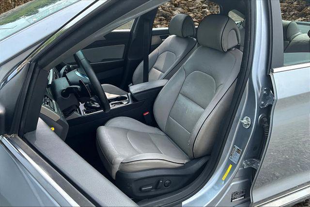 Photo of 2015 Shale Gray Metallic Hyundai SONATA