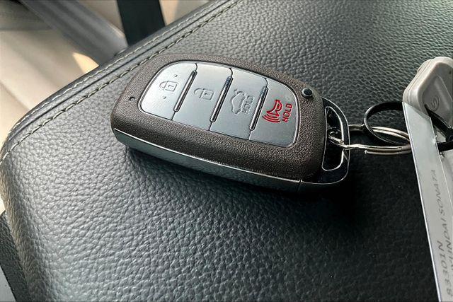 Photo of 2015 Shale Gray Metallic Hyundai SONATA