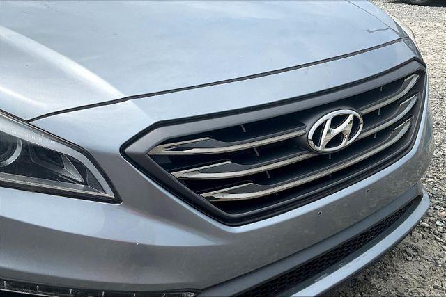 Photo of 2015 Shale Gray Metallic Hyundai SONATA