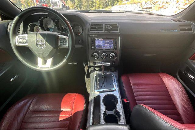Photo of 2013 Black Clearcoat Dodge Challenger