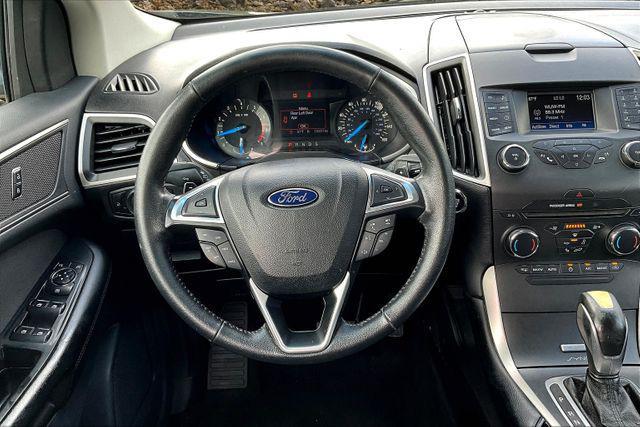 Photo of 2016 Magnetic Metallic Ford Edge