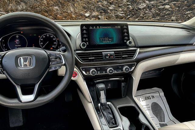 Photo of 2019 Platinum White Pearl Honda Accord