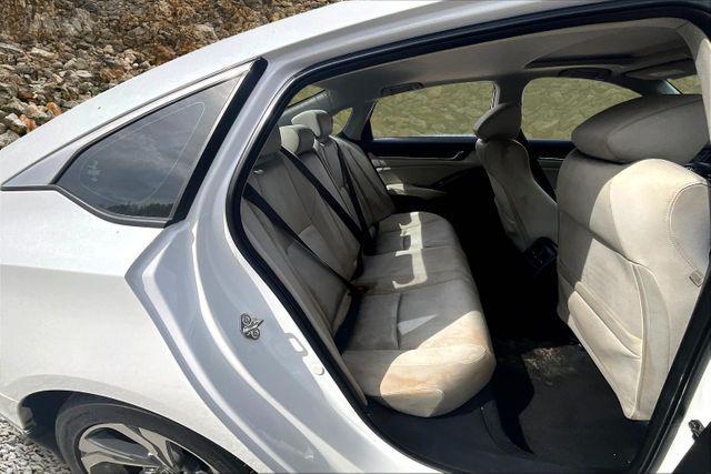 Photo of 2019 Platinum White Pearl Honda Accord