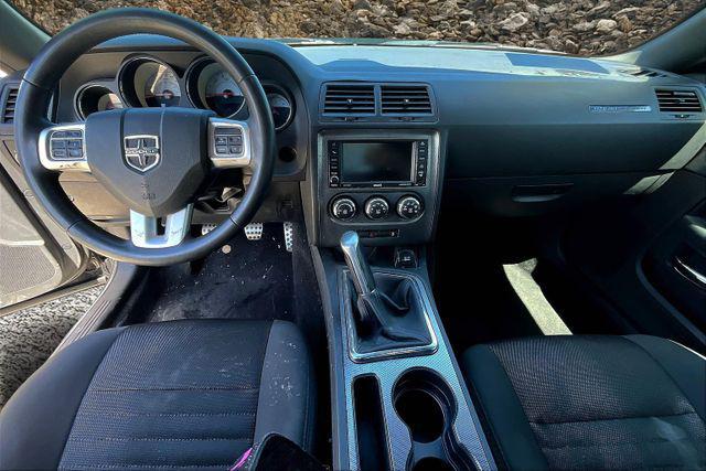 Photo of 2014 Black Dodge Challenger