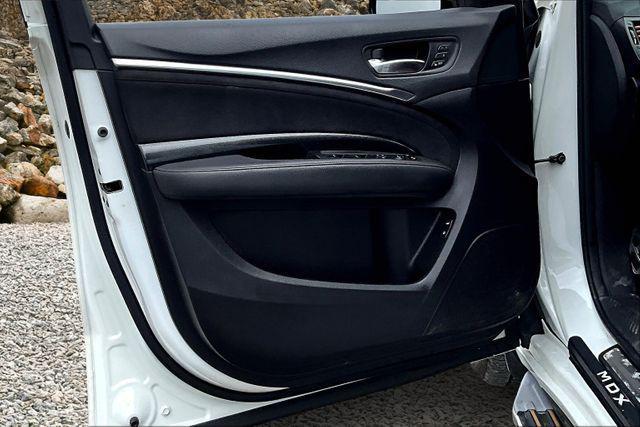 Photo of 2019 White Diamond Pearl Acura MDX