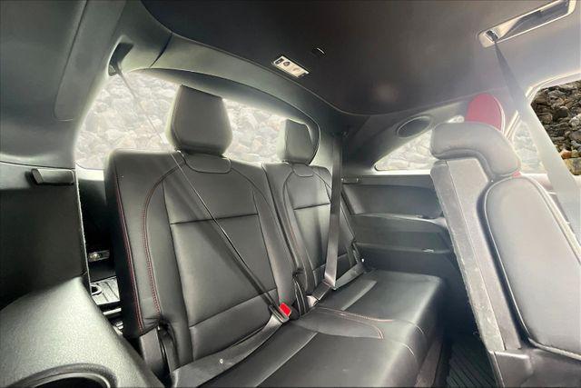 Photo of 2019 White Diamond Pearl Acura MDX