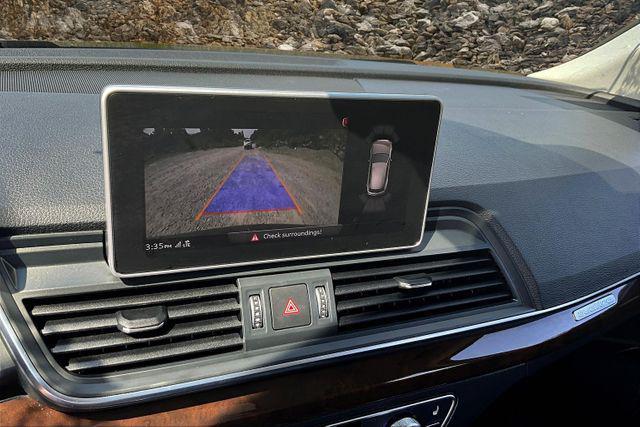 Photo of 2019 Gray Audi Q5