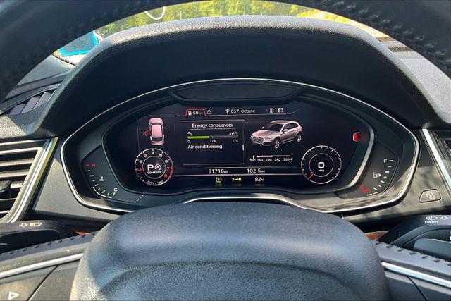 Photo of 2019 Gray Audi Q5