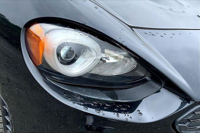 Photo of 2017 Nero Cinema Jet Black FIAT 124 Spider