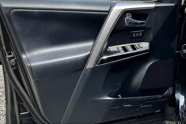Photo of 2016 Black Sand Pearl Toyota RAV4 Hybrid