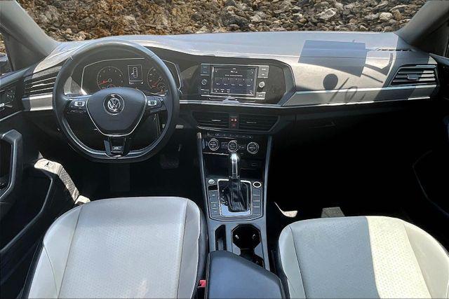 Photo of 2019 Deep Black Pearl Volkswagen Jetta