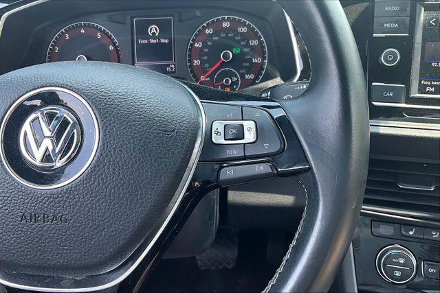 Photo of 2019 Deep Black Pearl Volkswagen Jetta