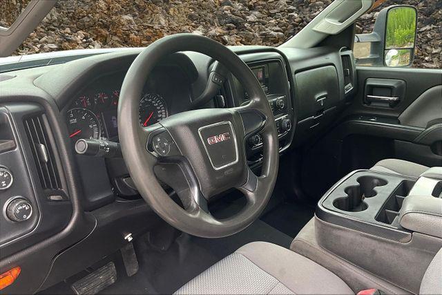 Photo of 2015 Quicksilver Metallic GMC Sierra 3500
