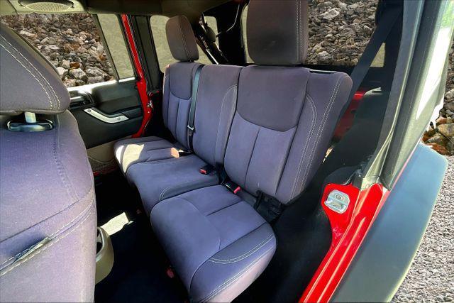 Photo of 2014 Red Jeep Wrangler Unlimited