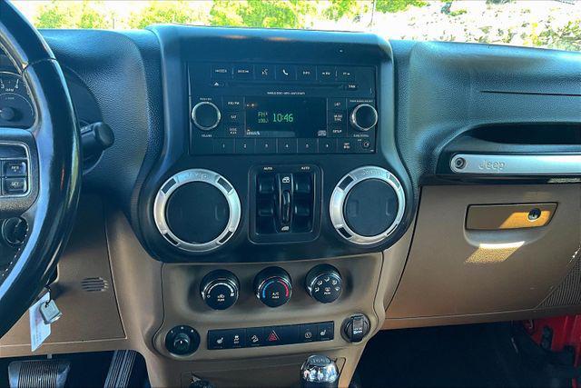 Photo of 2014 Red Jeep Wrangler Unlimited