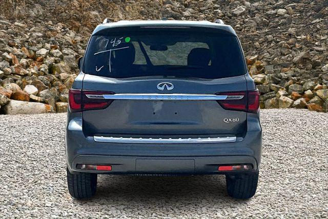 Photo of 2018 Graphite Shadow INFINITI QX80