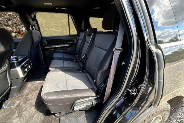 Photo of 2018 Shadow Black Ford Expedition
