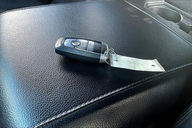 Photo of 2018 Shadow Black Ford Expedition