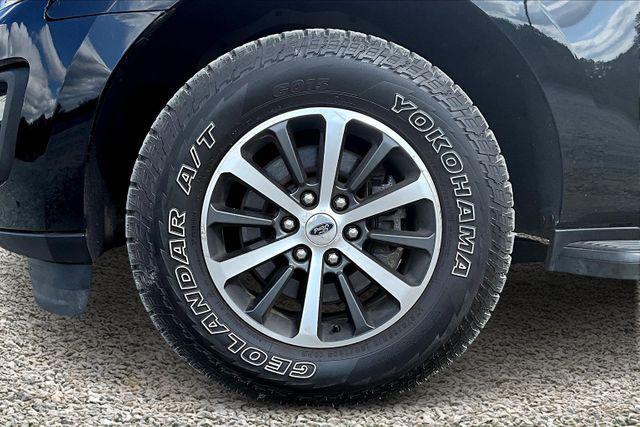 Photo of 2018 Shadow Black Ford Expedition