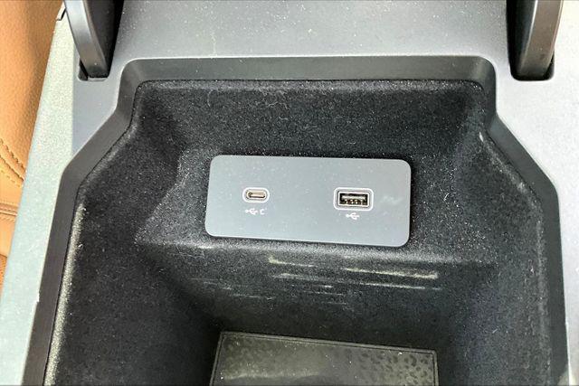 Photo of 2022 Santorini Black Metallic Jaguar E-PACE