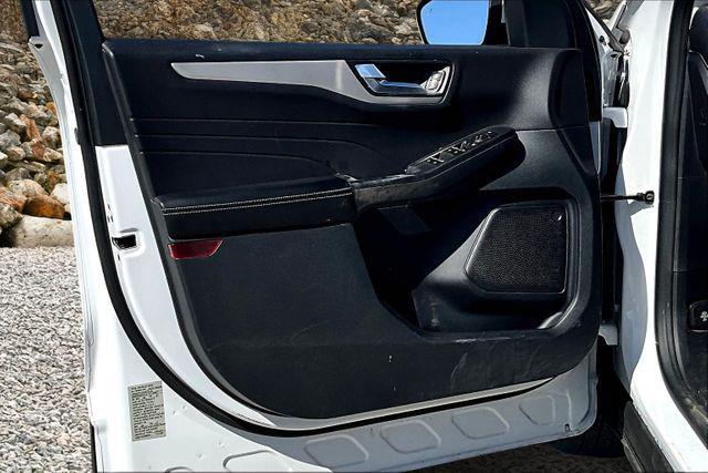 Photo of 2021 White Ford Escape