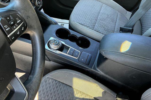 Photo of 2021 White Ford Escape