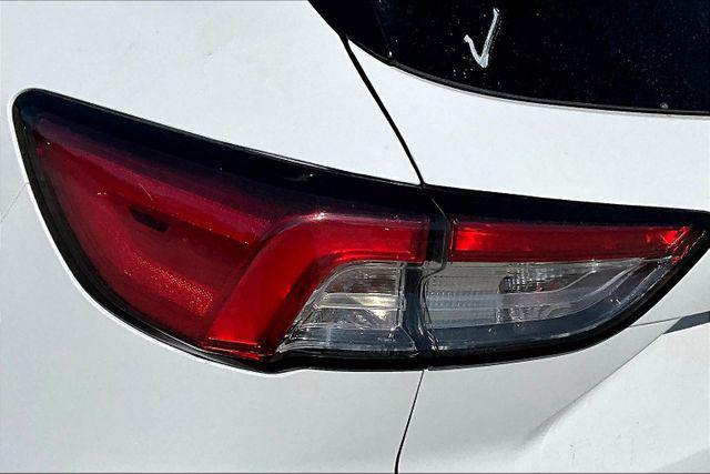 Photo of 2021 White Ford Escape