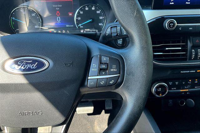 Photo of 2021 White Ford Escape