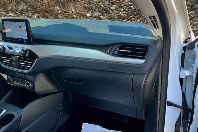 Photo of 2021 White Ford Escape