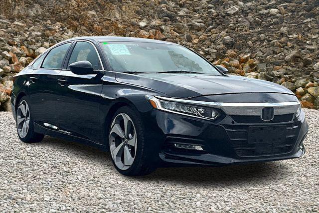 Photo of 2018 Crystal Black Pearl Honda Accord