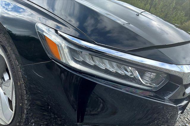 Photo of 2018 Crystal Black Pearl Honda Accord